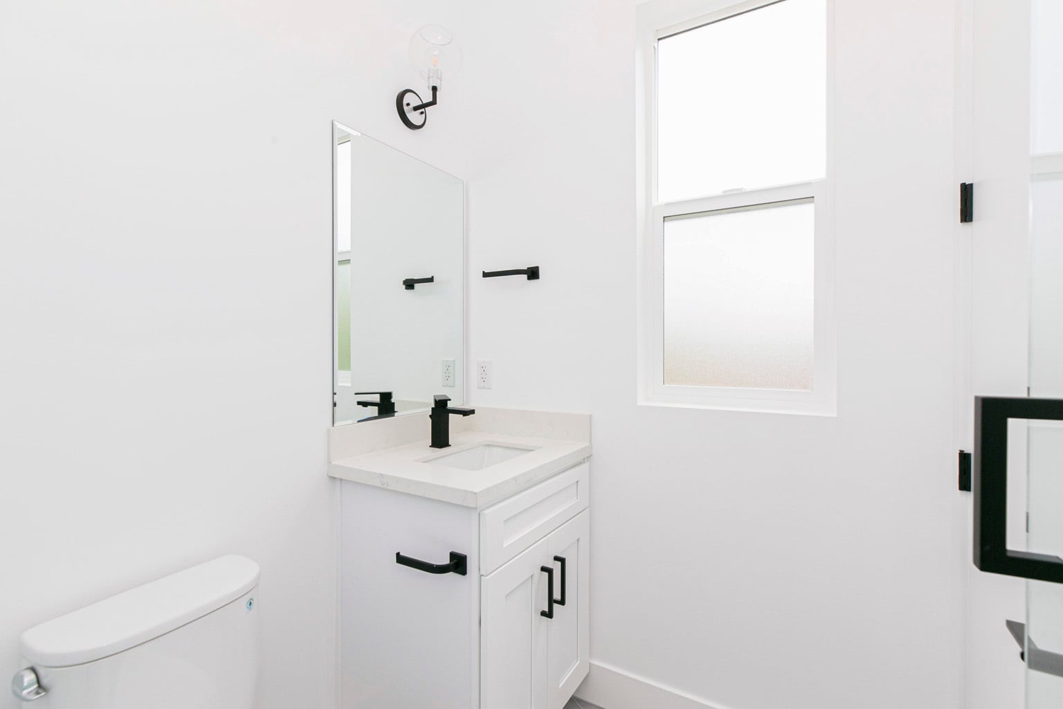 Building Photo - 10851 1/2 Otsego St