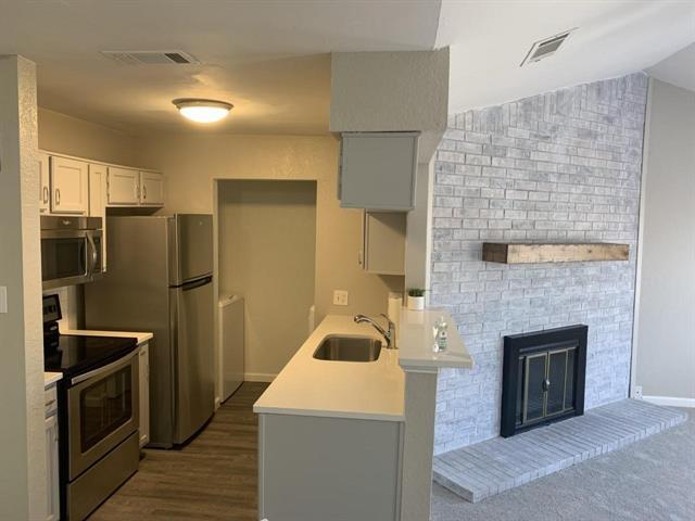 Building Photo - 2400 Jupiter Rd