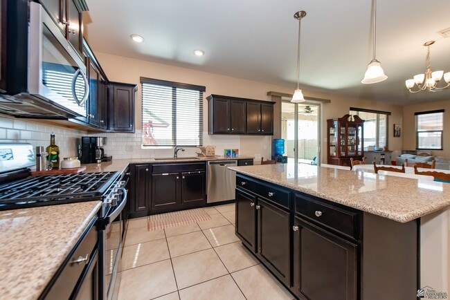 Building Photo - 6715 E 35th Rd