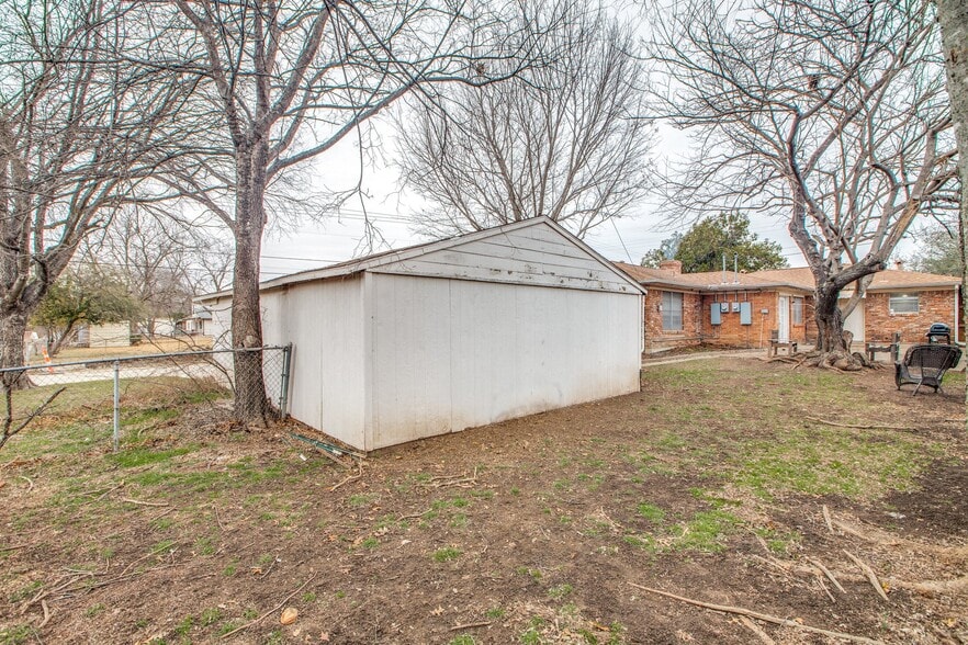 Building Photo - 1311 N Morris St