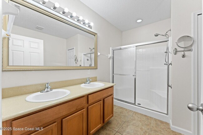 Building Photo - 1517 Attilburgh Blvd