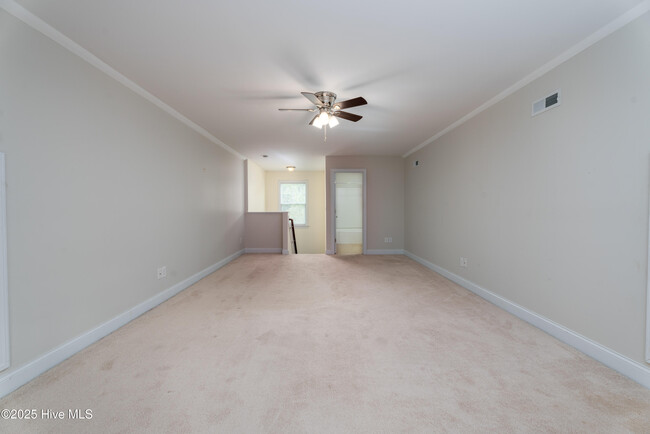 Building Photo - 103 Creek End Ct