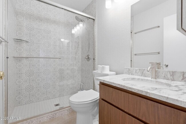 Building Photo - 780 E Eugie Ave