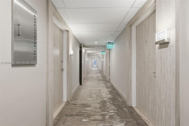 Building Photo - 10275 Collins Ave