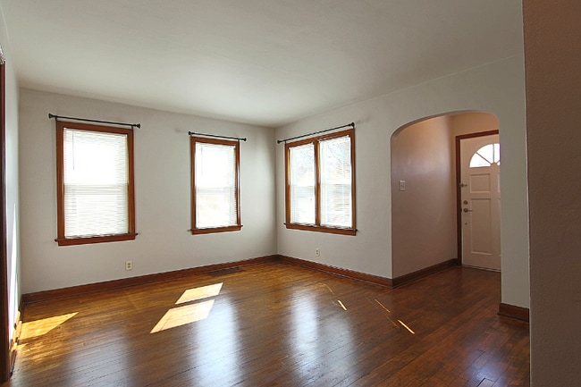 Building Photo - 1808 34th St