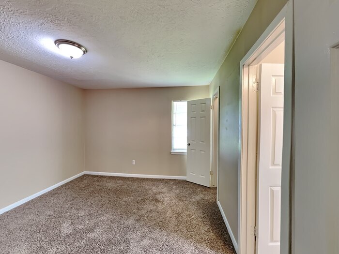 Building Photo - 407 Harold Ln