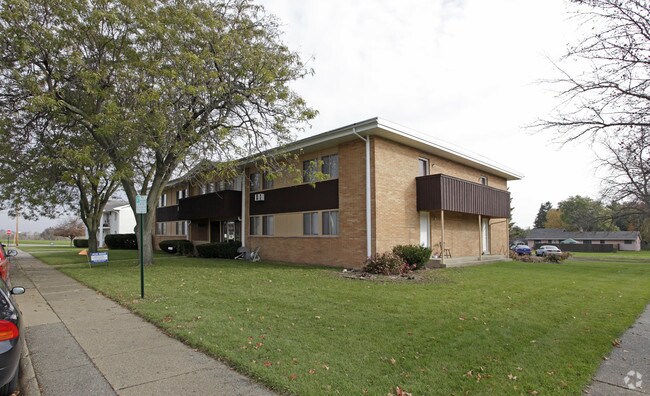 Primary Photo - 111 Cumming St