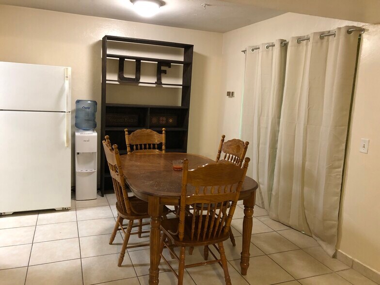 Building Photo - 2360 SW Archer Rd