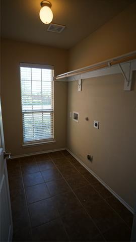 Building Photo - 1817 Berrywood Dr