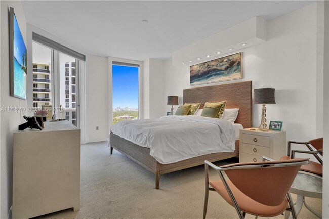 Building Photo - 4779 Collins Ave