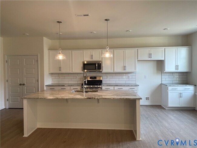 Building Photo - 3006 Gammon Aly