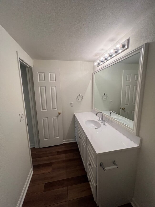 Building Photo - WELCOME TO THE LEGENDS HILTONHEAD!!