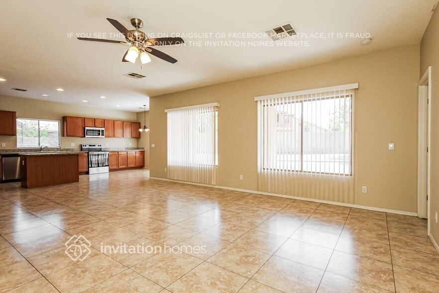 Building Photo - 1923 S 80th Dr