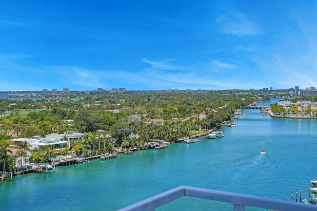 Building Photo - 5600 Collins Ave