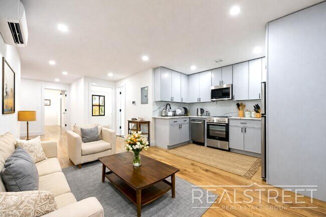 Building Photo - 1274 Jefferson Ave