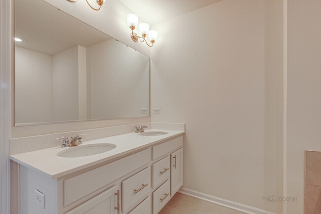 Building Photo - 264 Hoffmann Dr