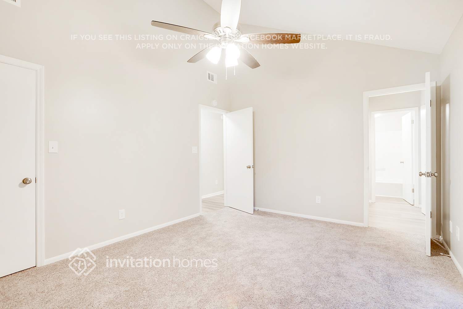 Building Photo - 6132 Lakeshore Dr SE