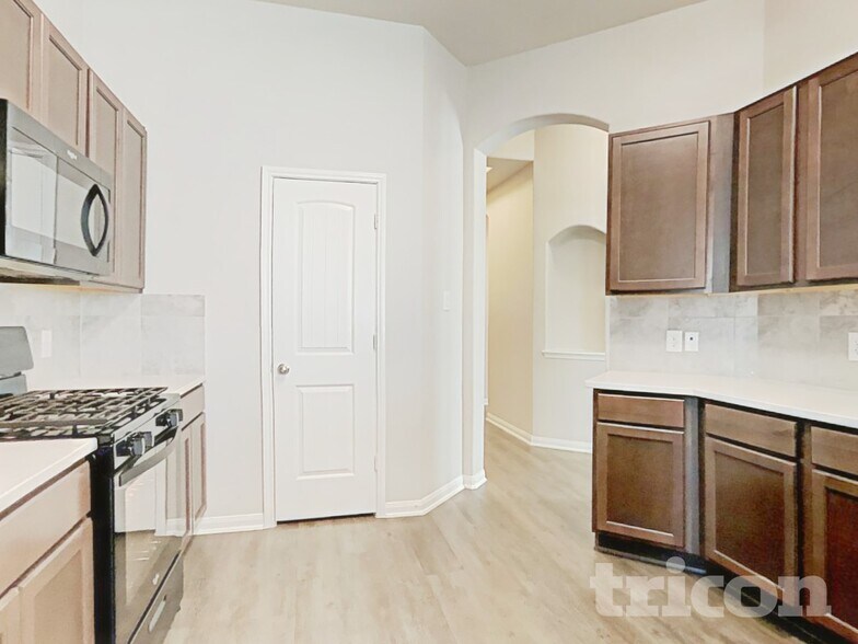 Building Photo - 3606 Karissa Rd