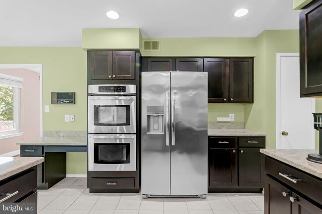 Building Photo - 8033 Cypress Grove Ln