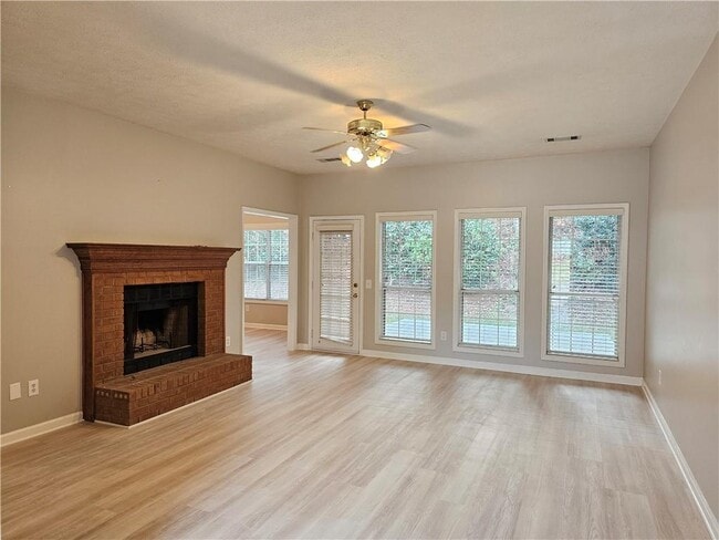 Building Photo - 3351 Governors Ct