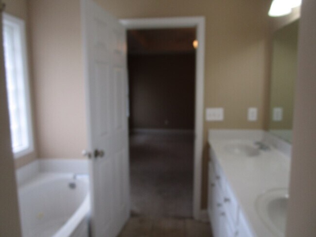 Building Photo - 6620 J J Roberts Dr