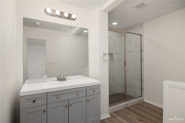 Building Photo - 12 San Esteban St