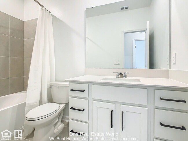 Building Photo - 2971 Maloof Dr