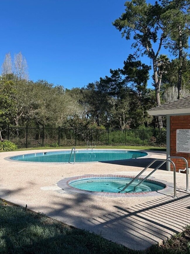 Building Photo - Walk to the Waves: Stylish 2BR in Capitola!