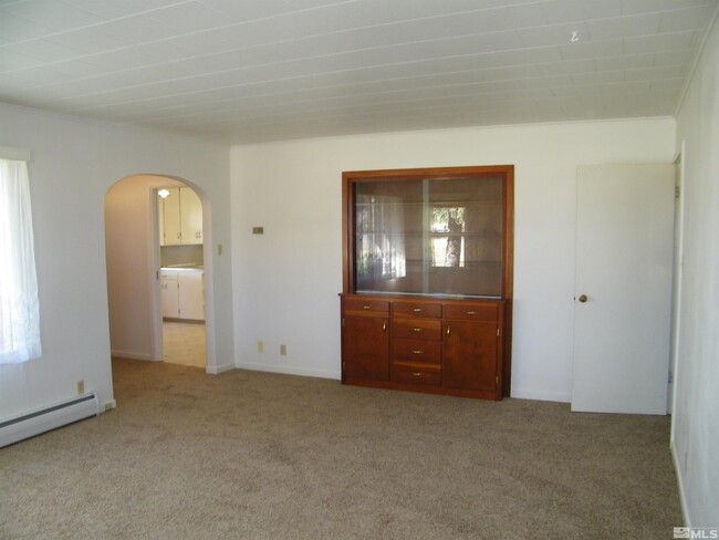 Building Photo - 494 Mottsville Ln