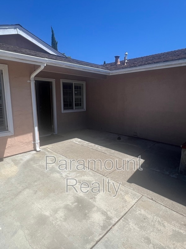 Building Photo - 974 Coral Dr