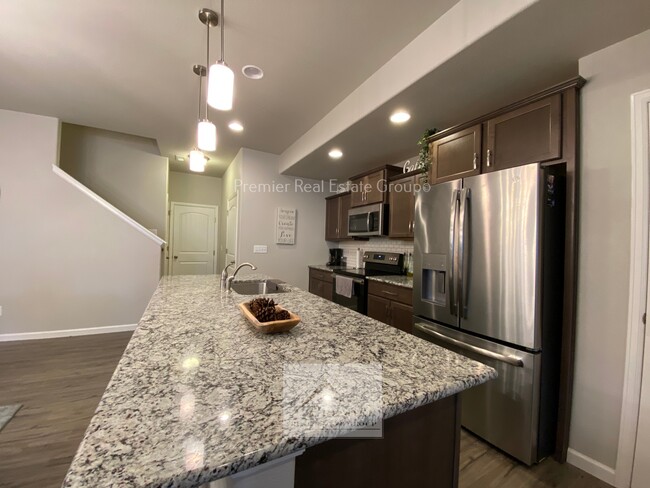 Building Photo - 2122 Birmingham Loop