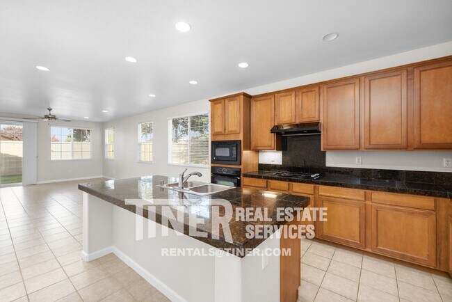 Building Photo - 1422 Stoney Cross Ln