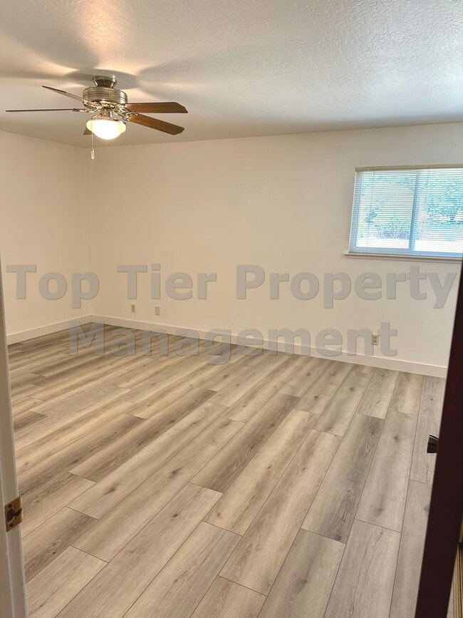 Building Photo - Very nice 3 Bed, 2 Bath, 1,919 Sqft Walnut Creek house available August 5th for lease !