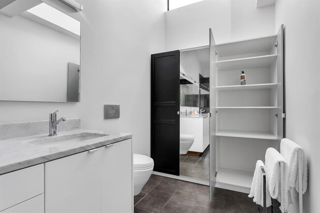 Building Photo - 14505 Running Deer Trail