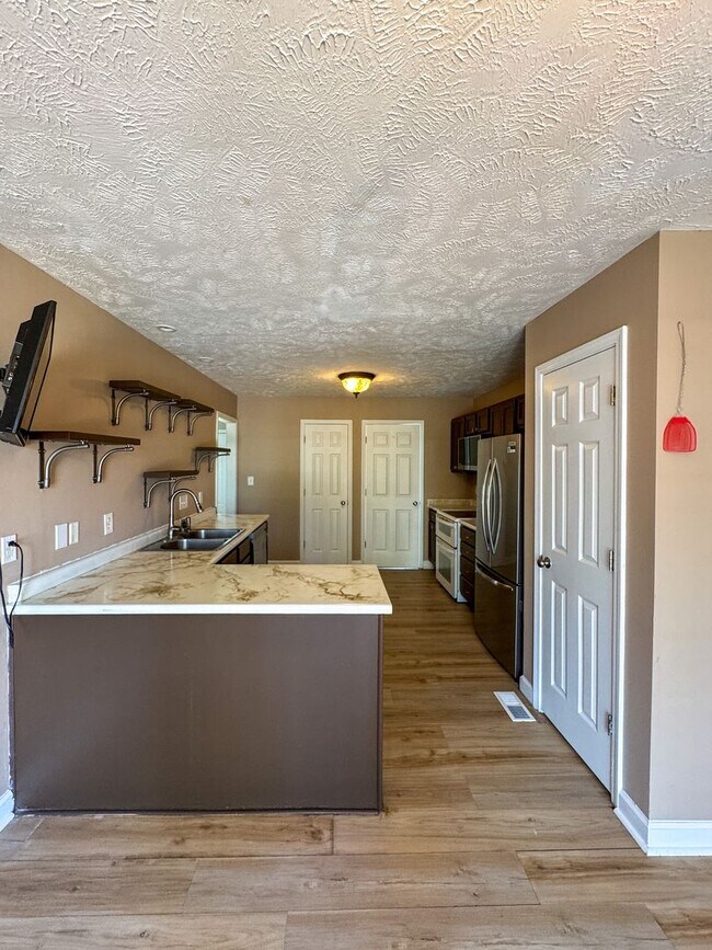 Building Photo - 51 Jubilee Ct