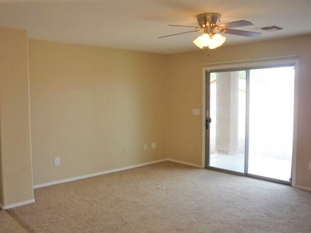 Building Photo - 989 E Stronghold Canyon Ln