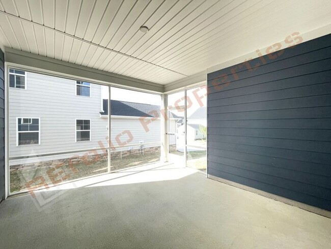 Building Photo - Beautiful Brand New 4 Bedroom, 3 Bathroom ...