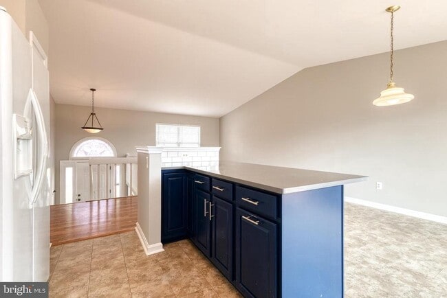 Building Photo - 1193 Bayview Vista