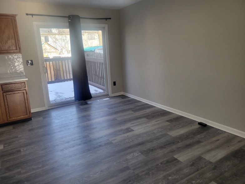 Building Photo - 22 Blairville Rd