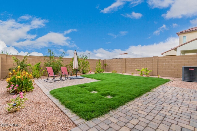 Building Photo - 7322 W Phelps Rd