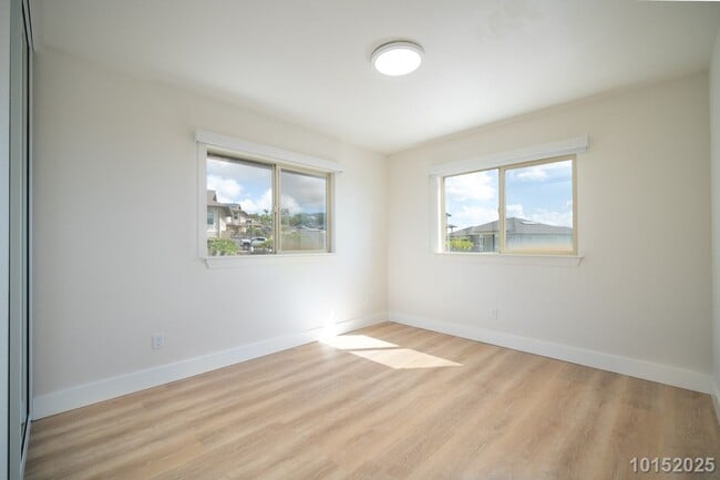 Building Photo - Available now!  Beautifully upgraded 4-bdr...