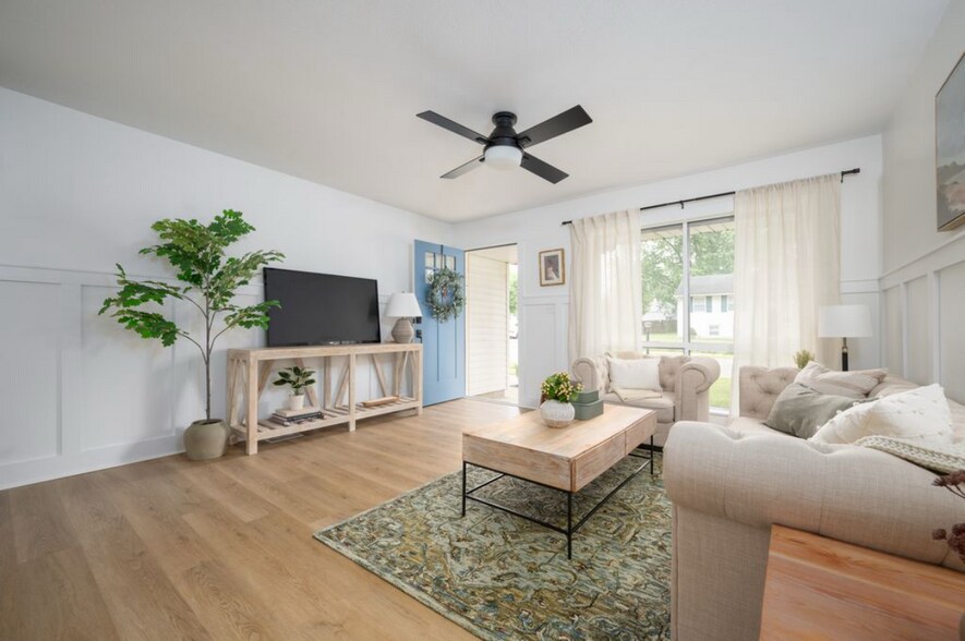 Building Photo - 3864 Esquire Ct