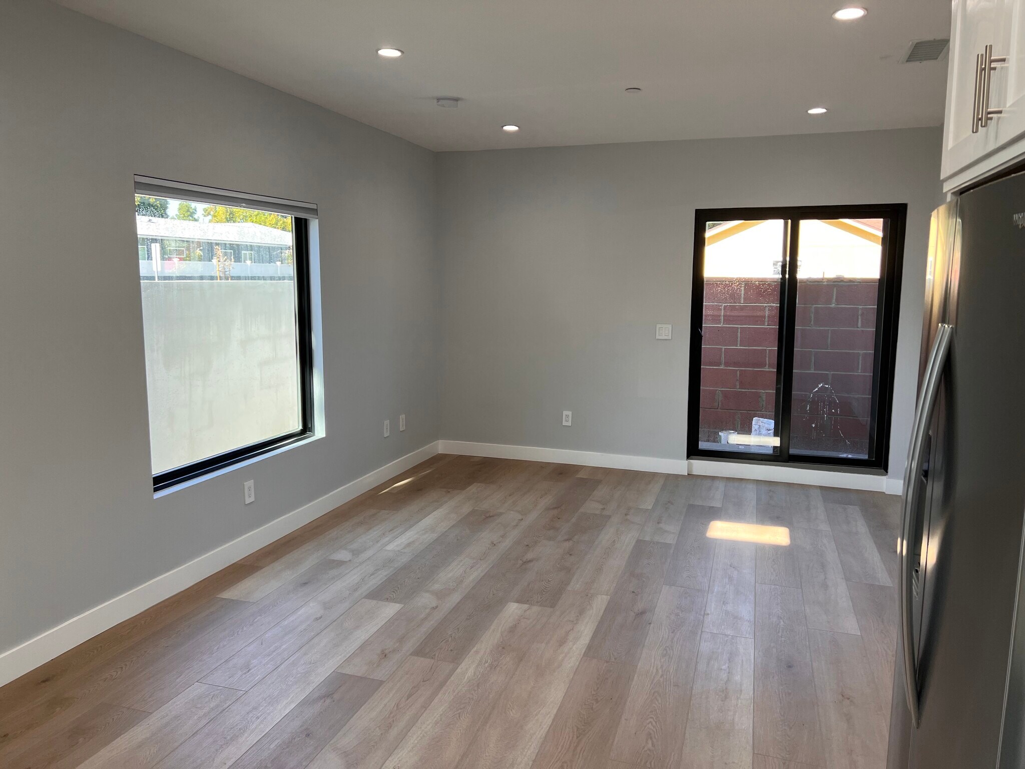 Living Room - 2901 Virginia Ave