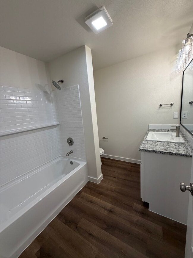 Building Photo - Harvest Neighborhood Beauty