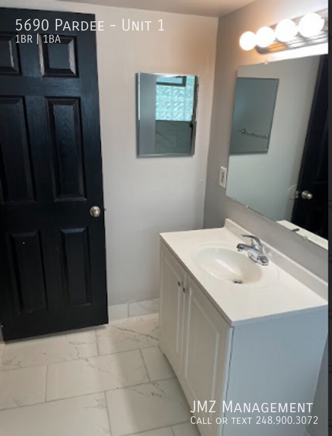 Building Photo - 5690 Pardee-Unit 1