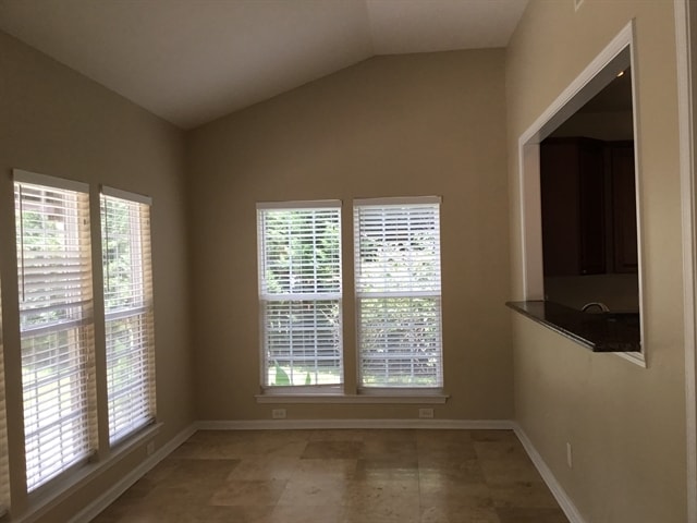 Building Photo - 1009 Yarrow St