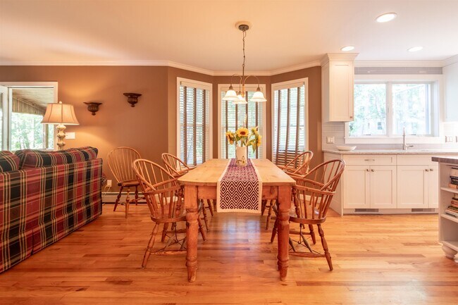 Building Photo - 12 Morningstar Dr