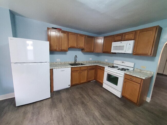 Primary Photo - 548 Larimer Ave