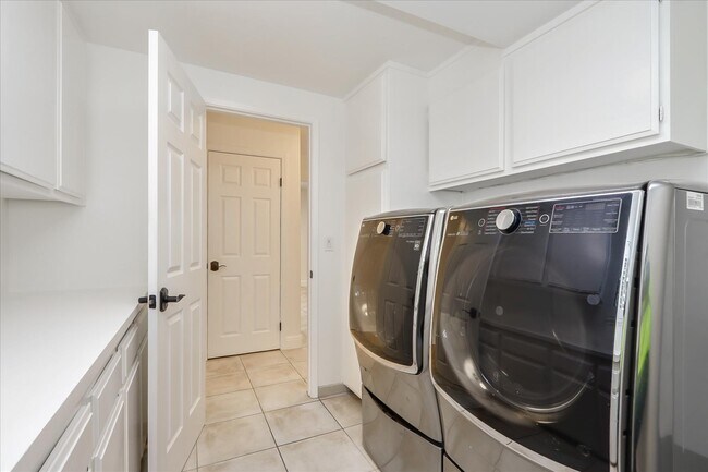 Building Photo - 249 Purple Glen Dr