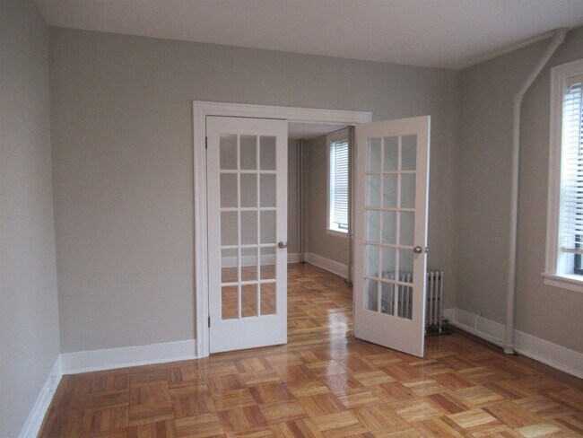 Building Photo - 368 Broadway